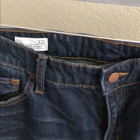 Gap Jeans - Picture 2 of 6